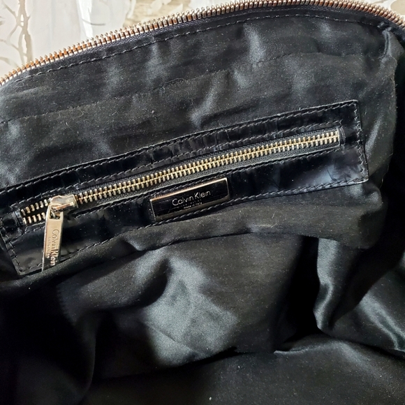 Calvin Klein Locking Satchel Bag - Picture 4 of 5